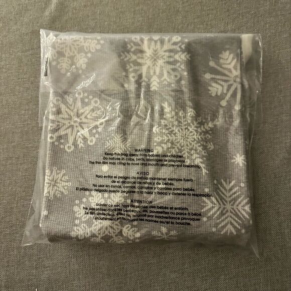 Snowflake Print Waffle Knit Shirt- TALL - Picture 5 of 6